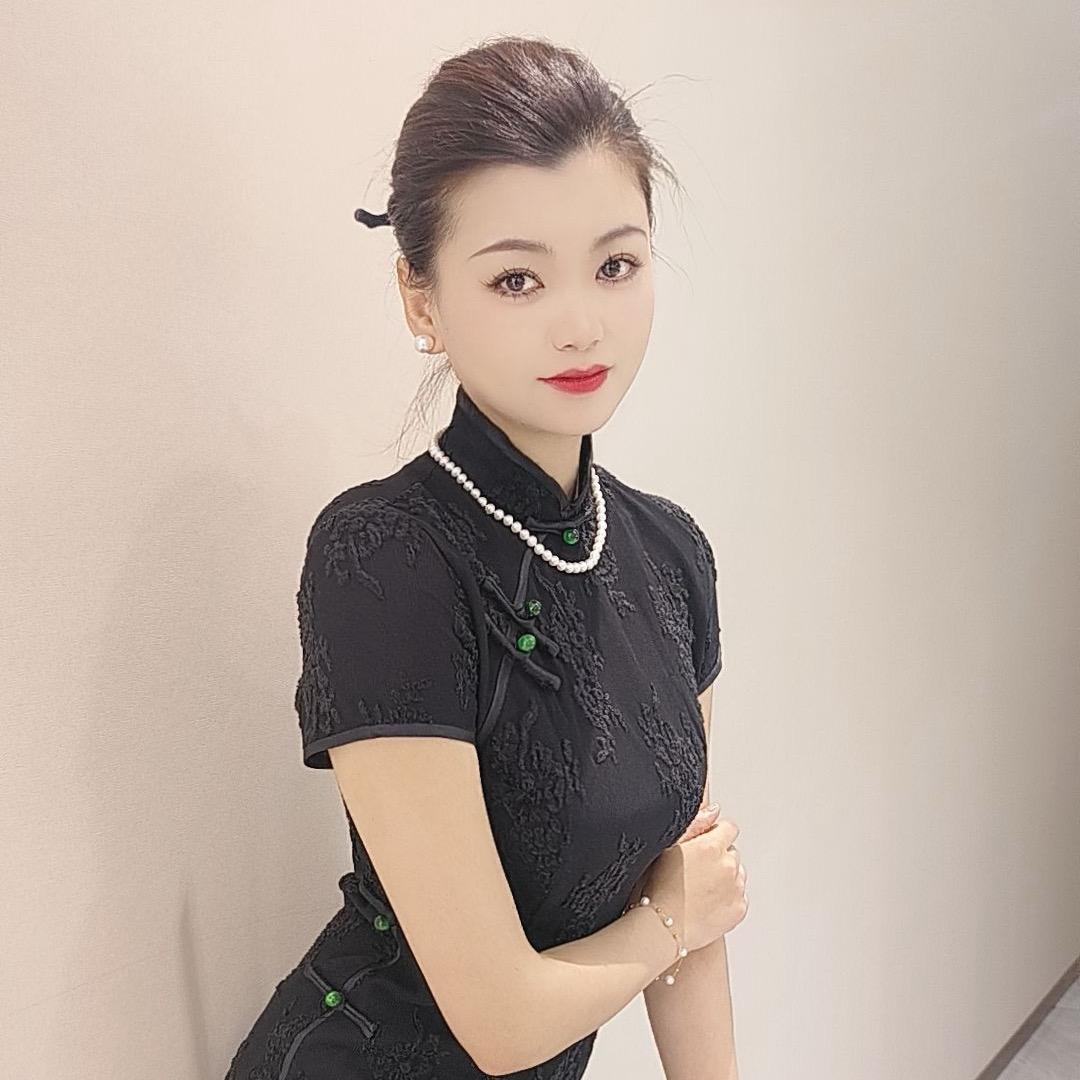 中国黄金珠宝搭配师-敬丹丹🌸