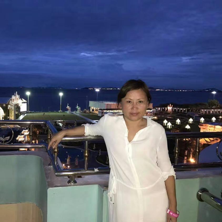 陈瑞         仰望星空