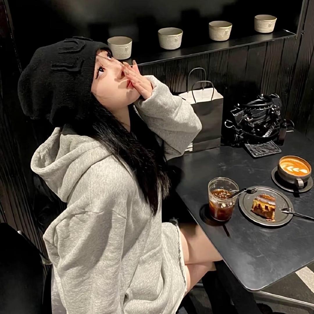媛媛睡不着✔