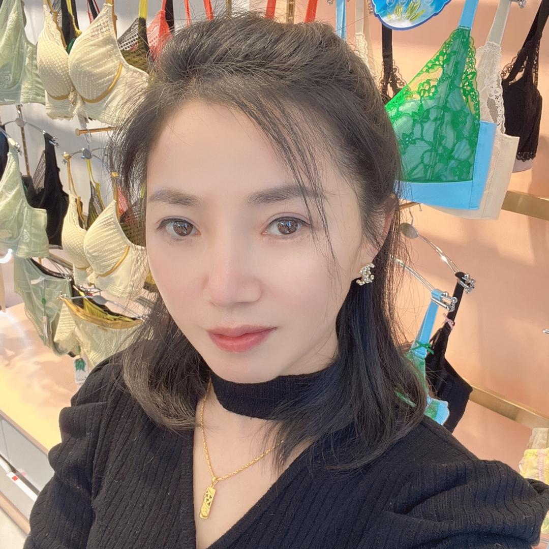 羽诗芬百货商店·心动官方号