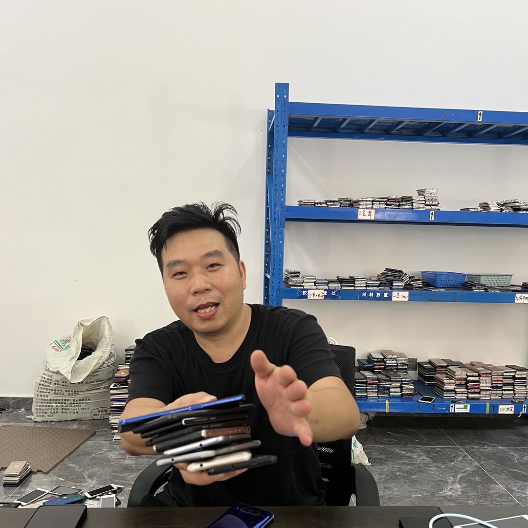 全能老王在广州收废旧手机