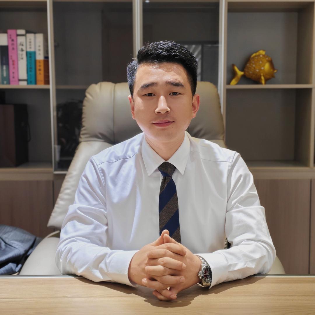 铁头超-硬派越野中心