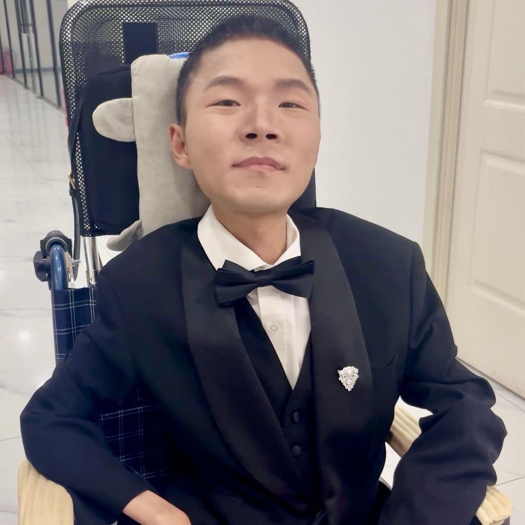 渐冻人启晨
