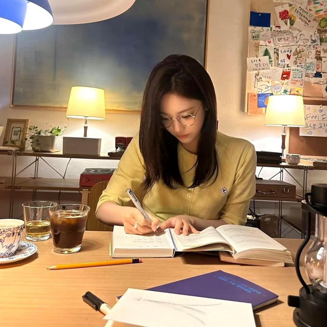 昭昭颂桉