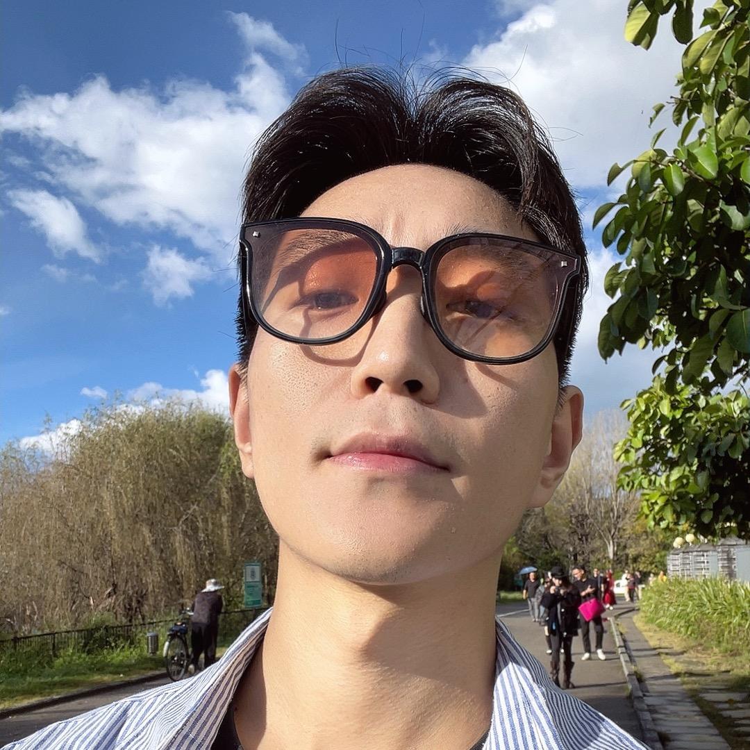 要很多个达不刘