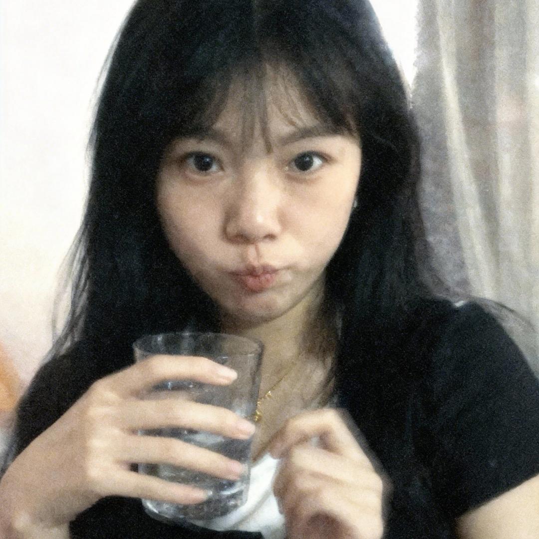 🌈*小牙妹🍓