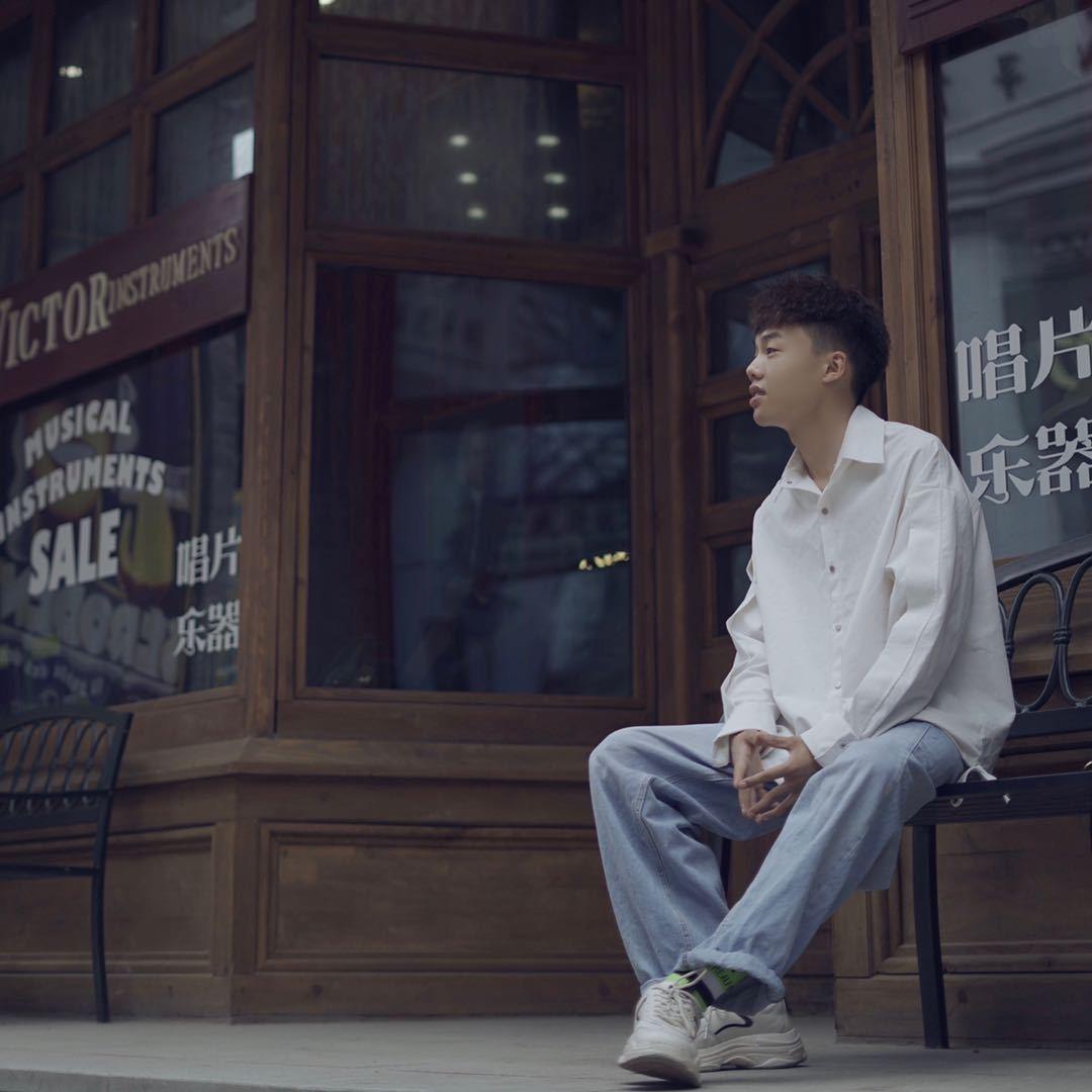 小黑同学