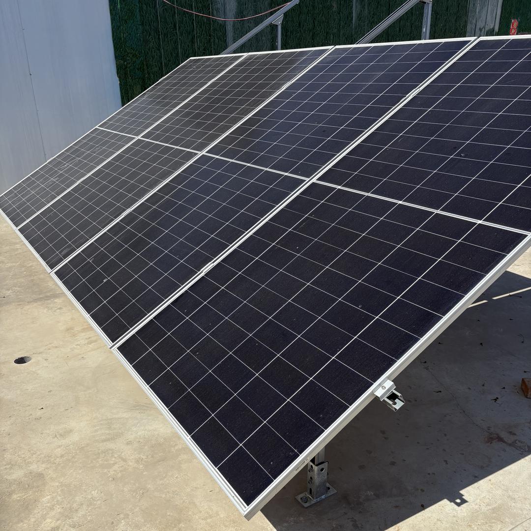 太阳能发电实成光储