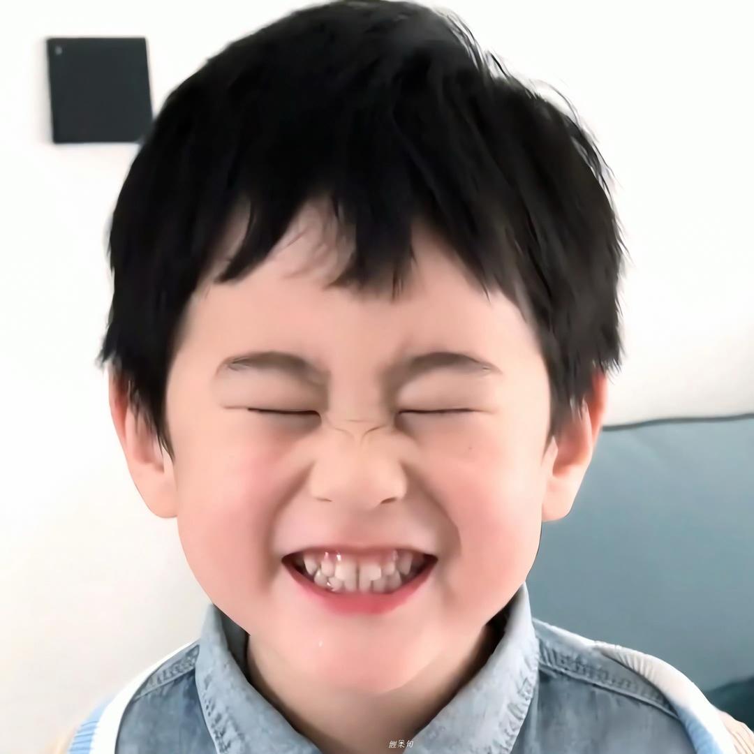 噜啦噜啦嘞.