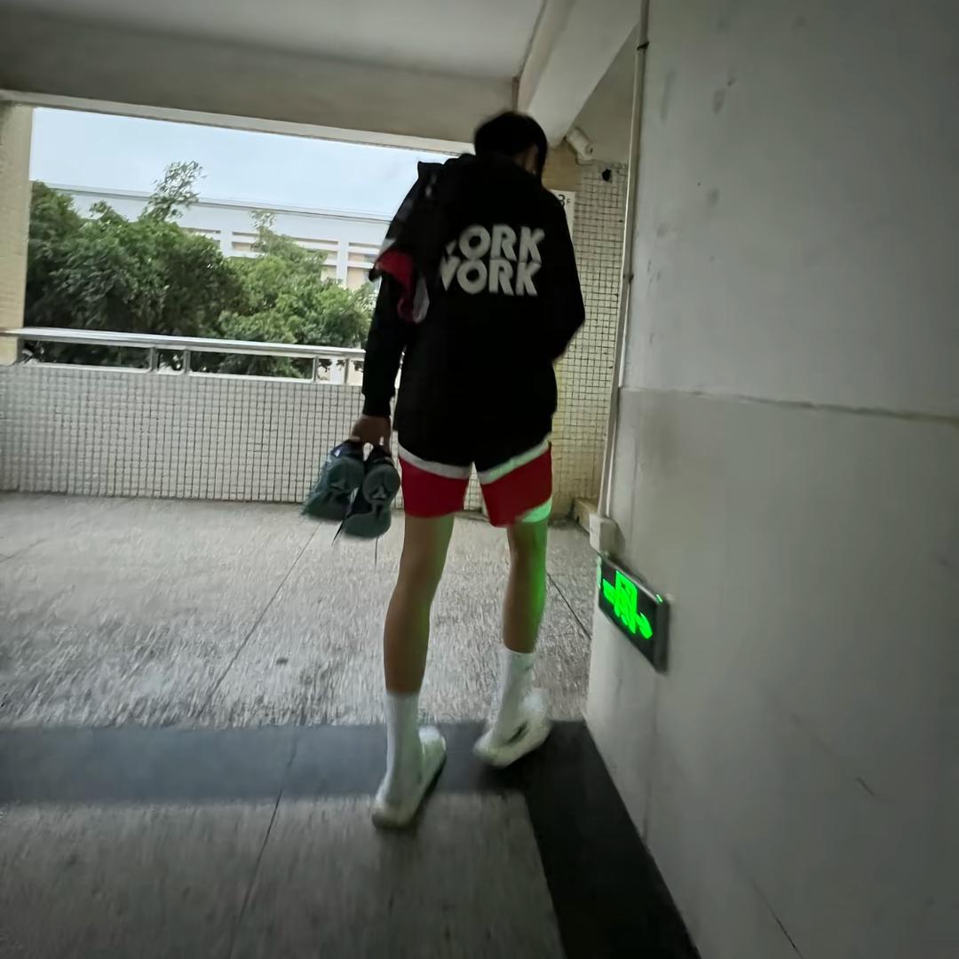Mzzzz