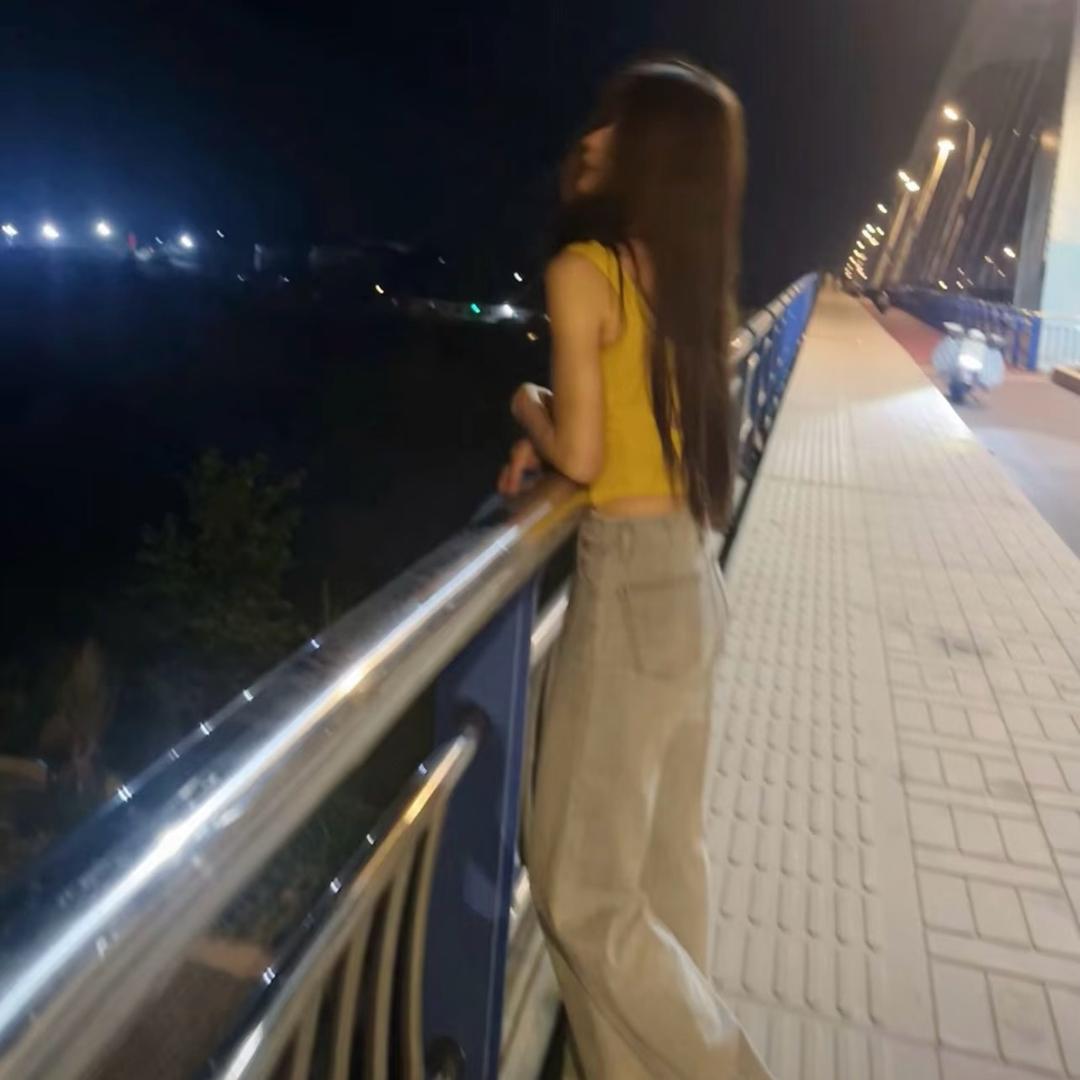 此间花开