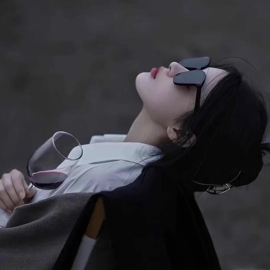 琪琪KIKI