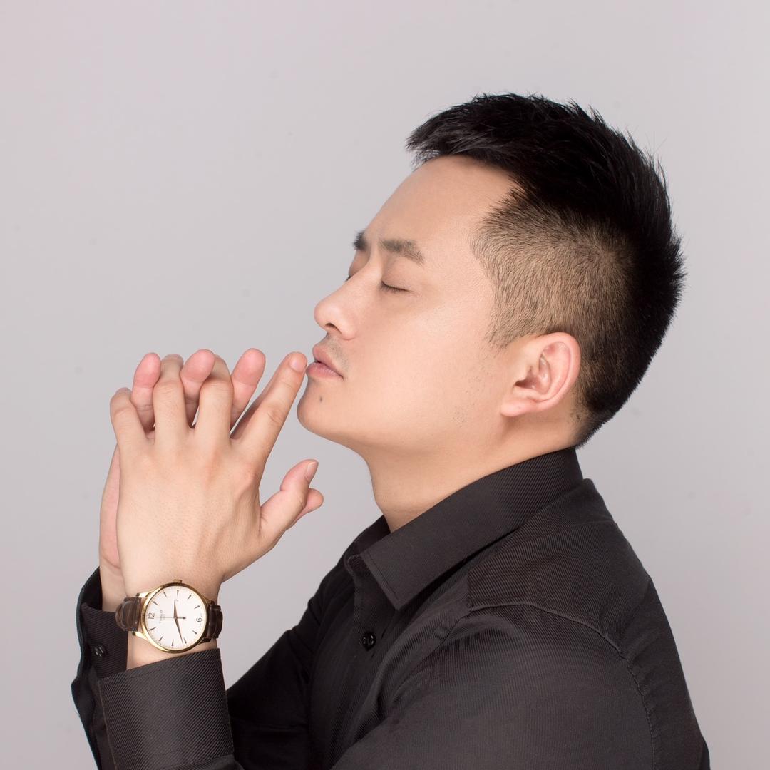 华鹰美术杨杰