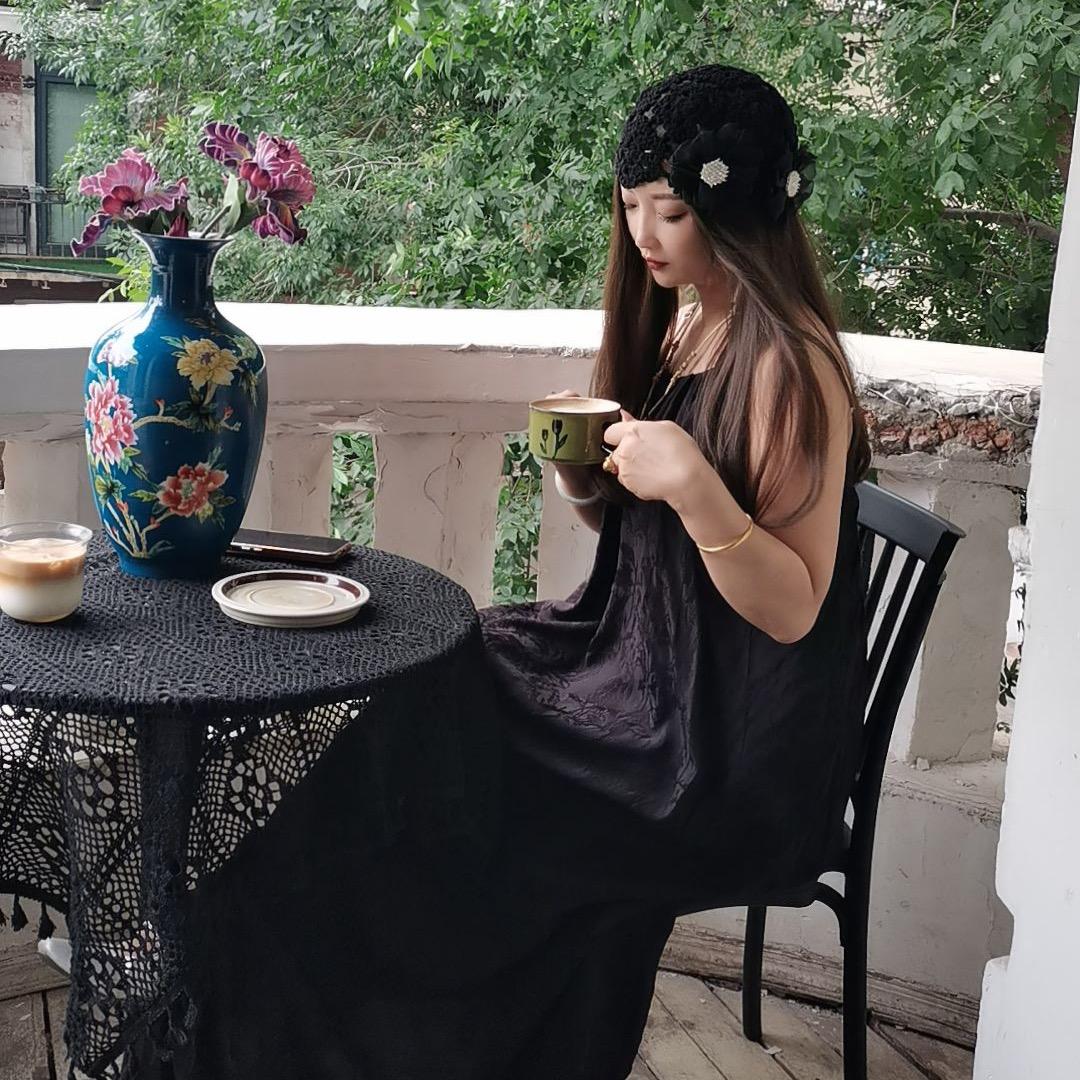 你好，一杯冰美式