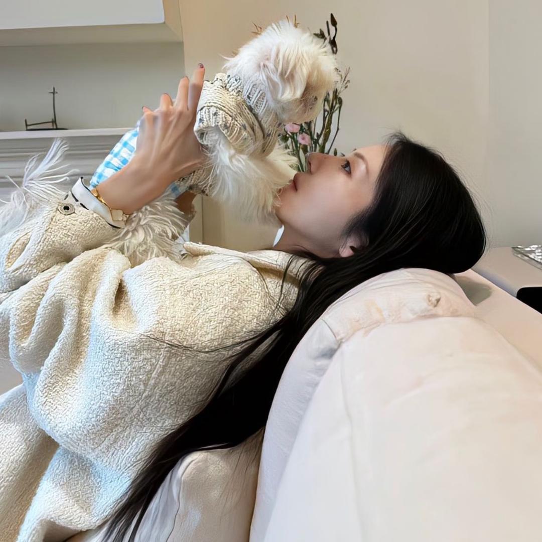 ꉂ • • ྀི ฅ