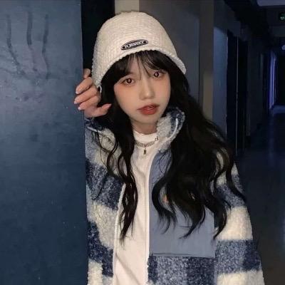 优伊服饰