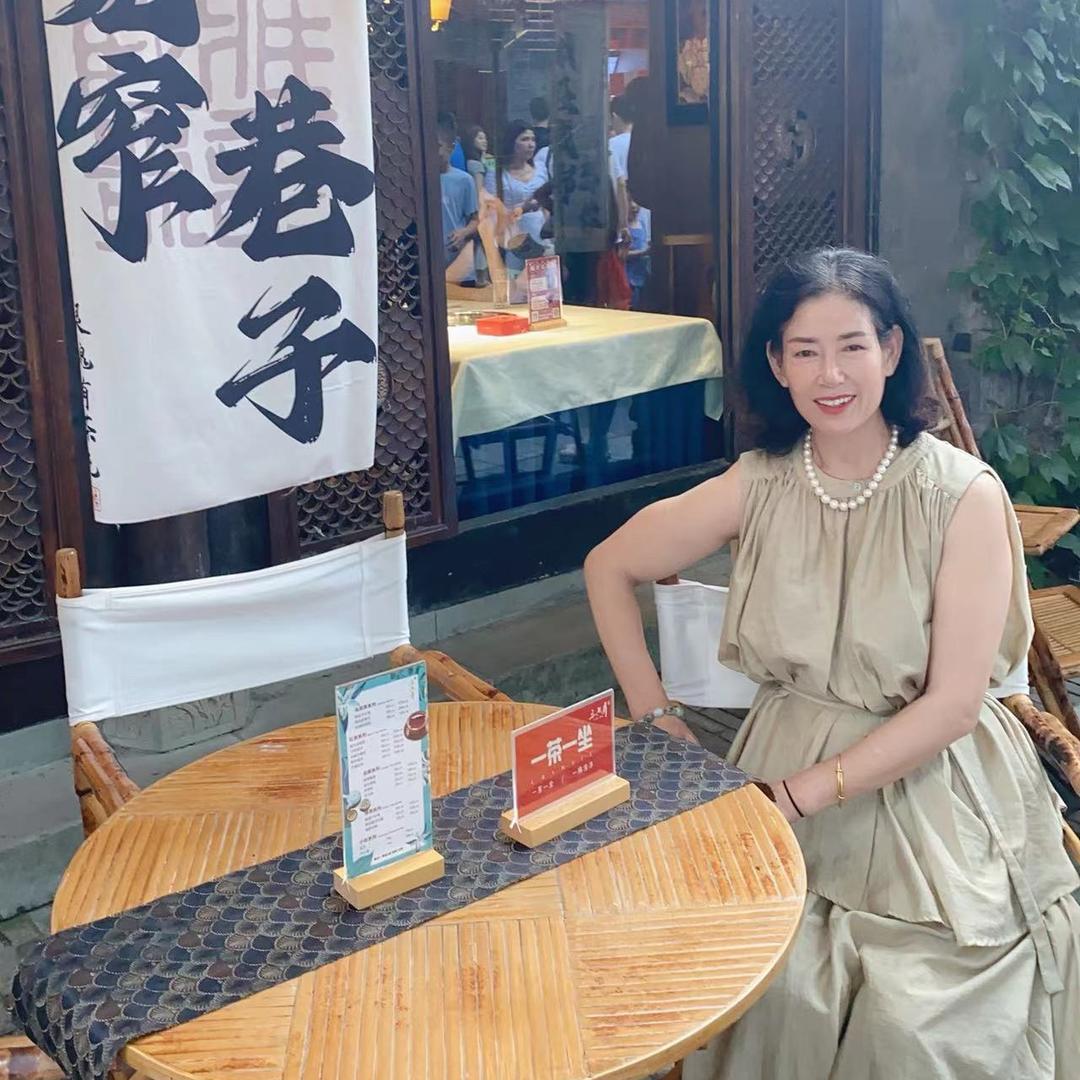 小院佳人
