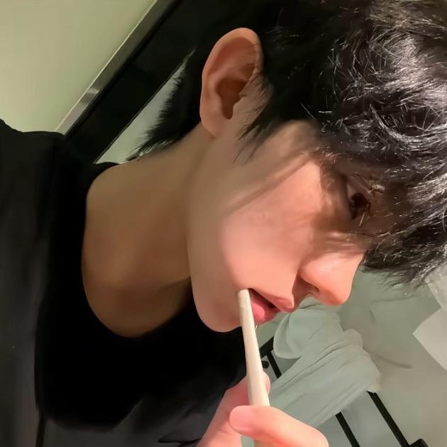 别抢我麦麦脆汁鸡。