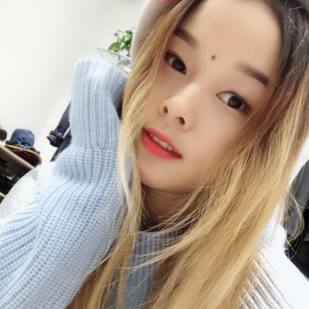 掀起刘海做女王👑，去