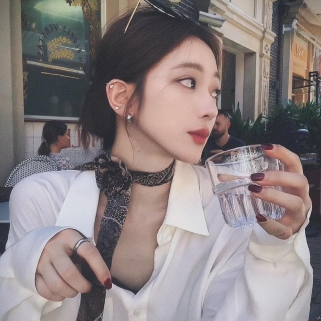 😻😻