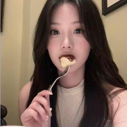 Yuovo ˃̶͈ ꇴ ˂̶͈