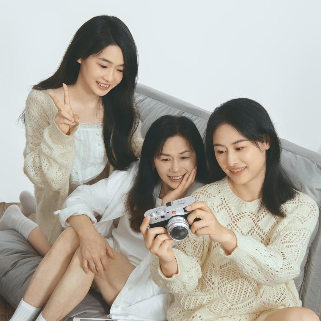 李凤琴房产中介橱窗有好物