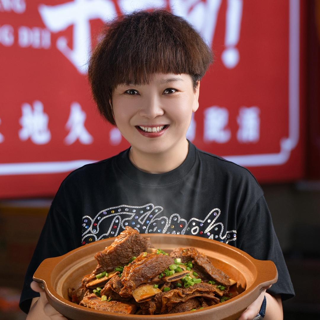 温县巷口啃牛坊餐饮店