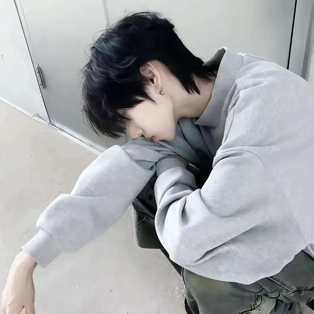 墨临渊.