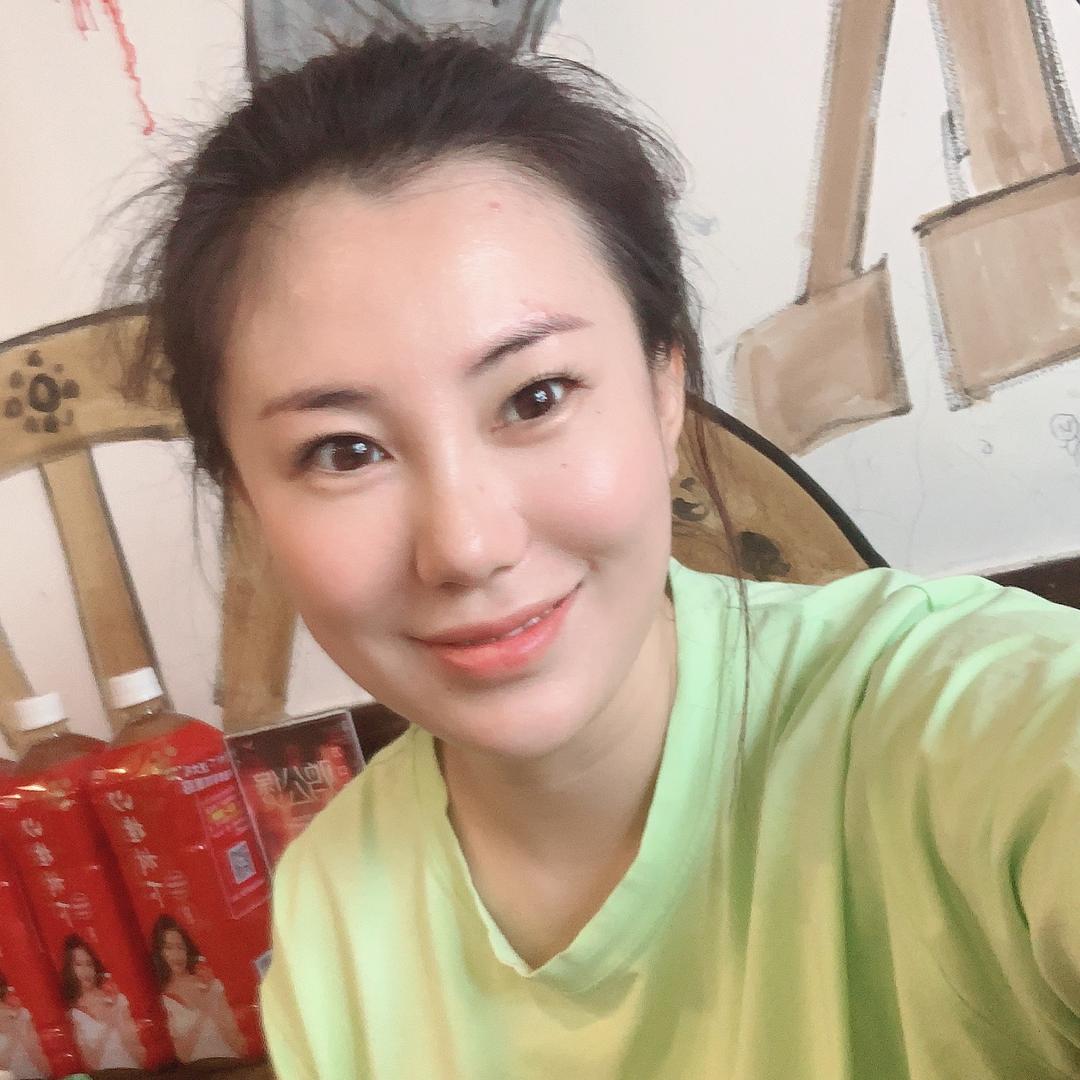 艺伟