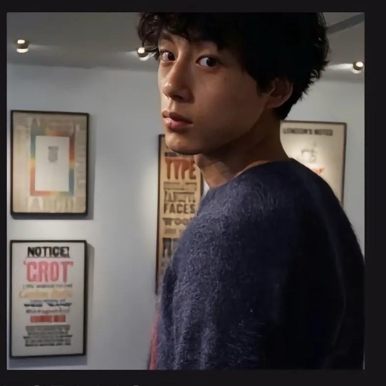 八九-