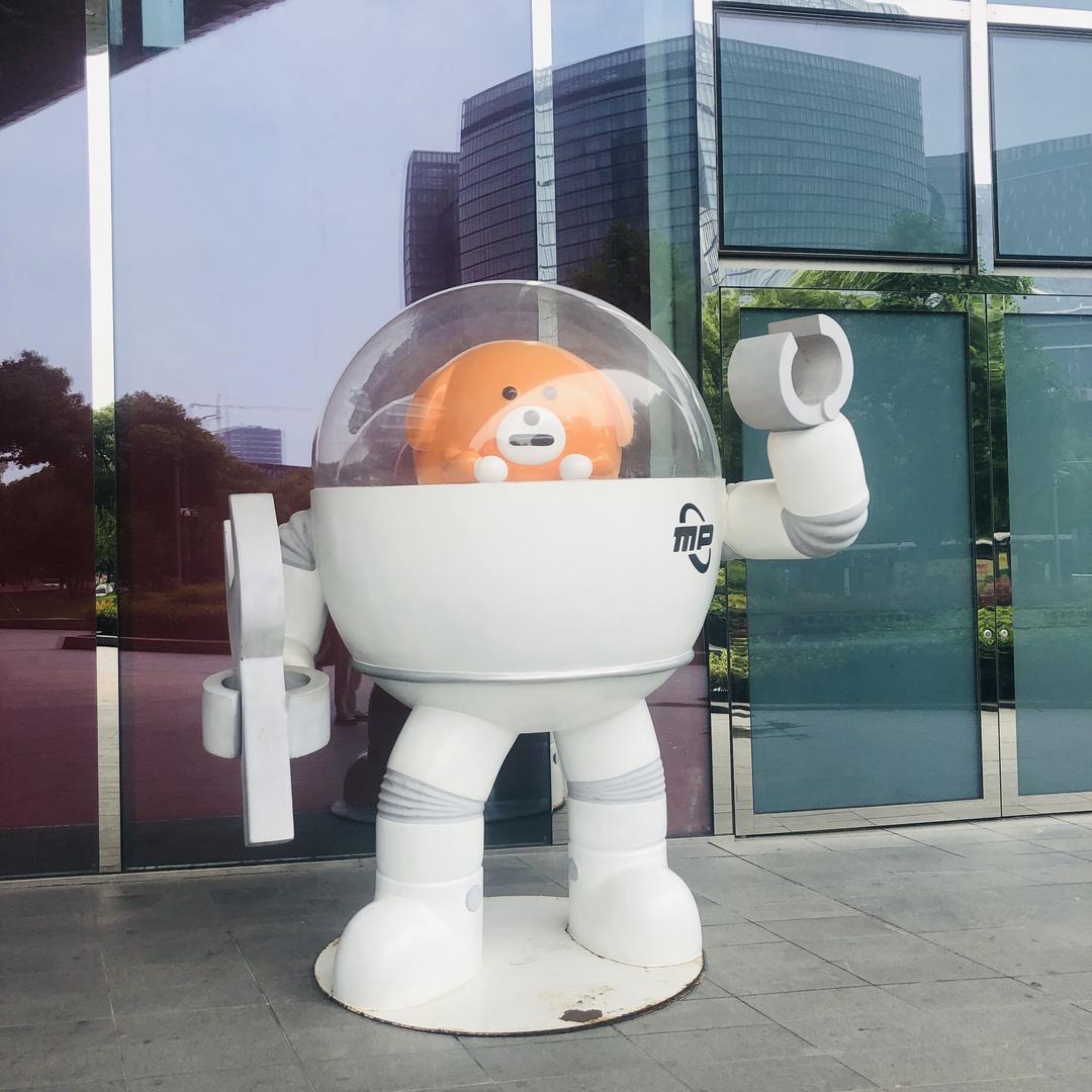 伊伊~带你吃喝玩乐