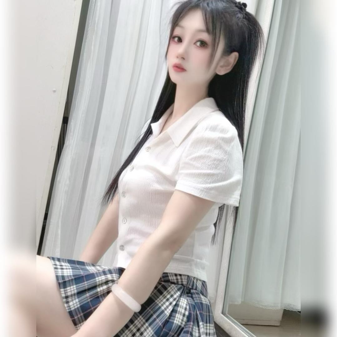 她叫小琴琴