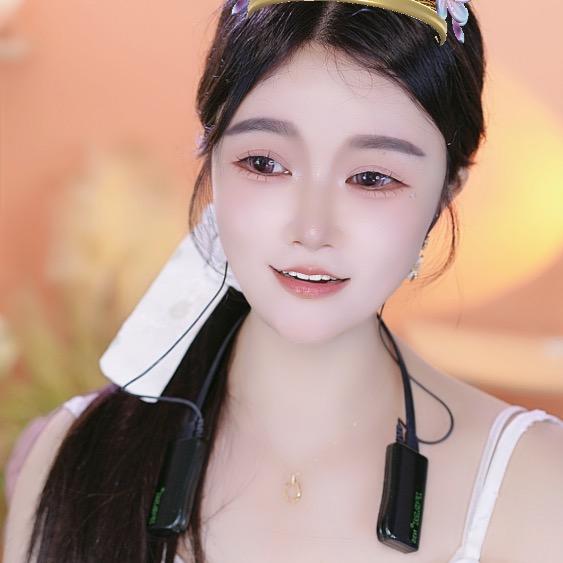 林希儿ღ🌿「七彩」上班了～