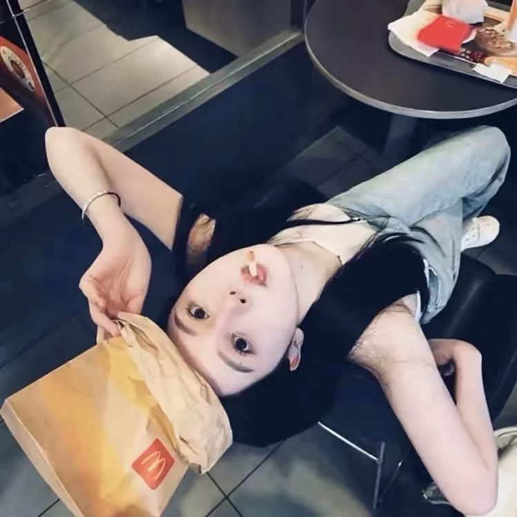 小瑞