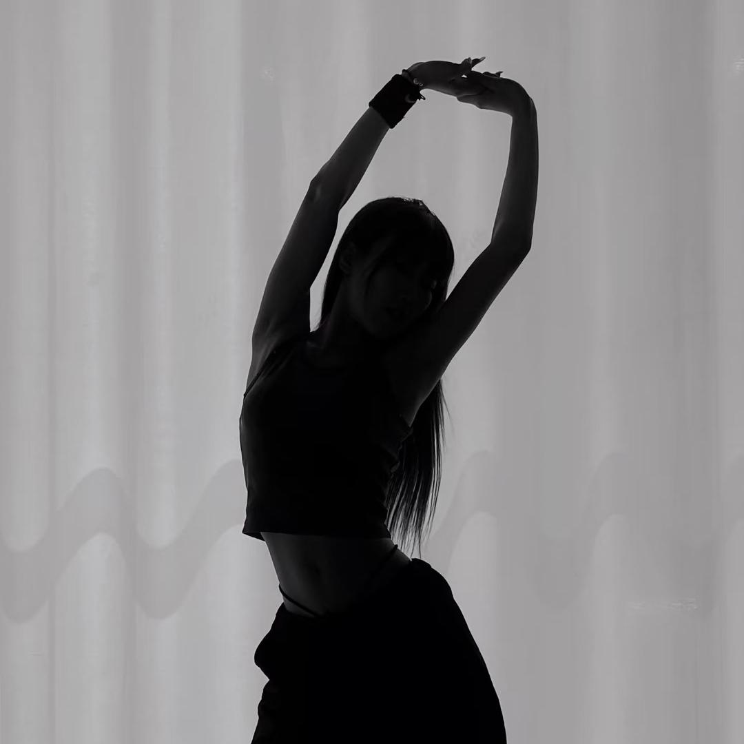 水灵子舞蹈邛崃