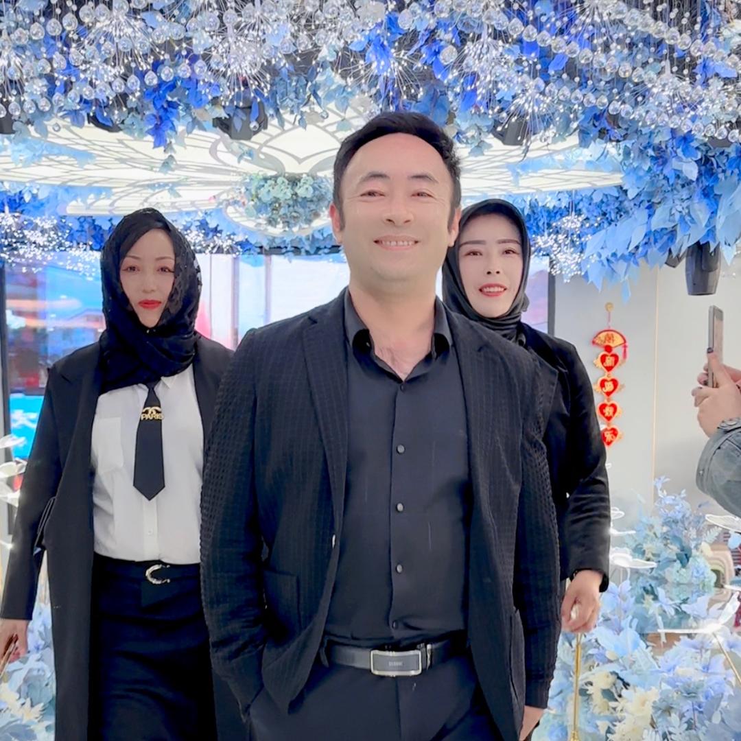 奴克