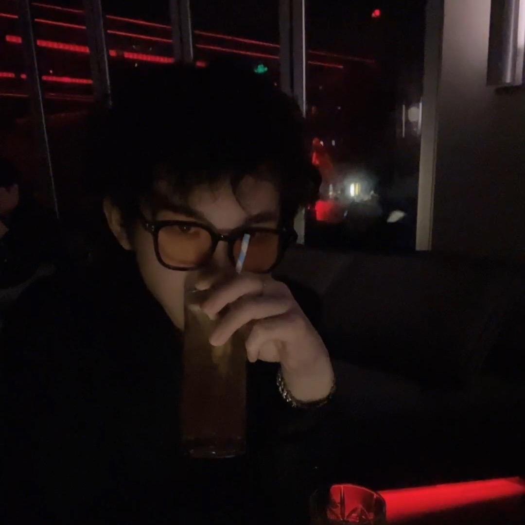 白绎