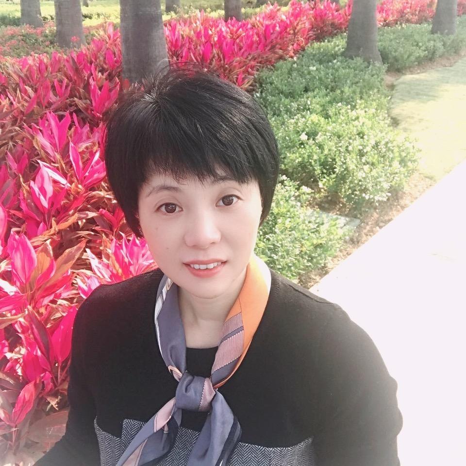依依@