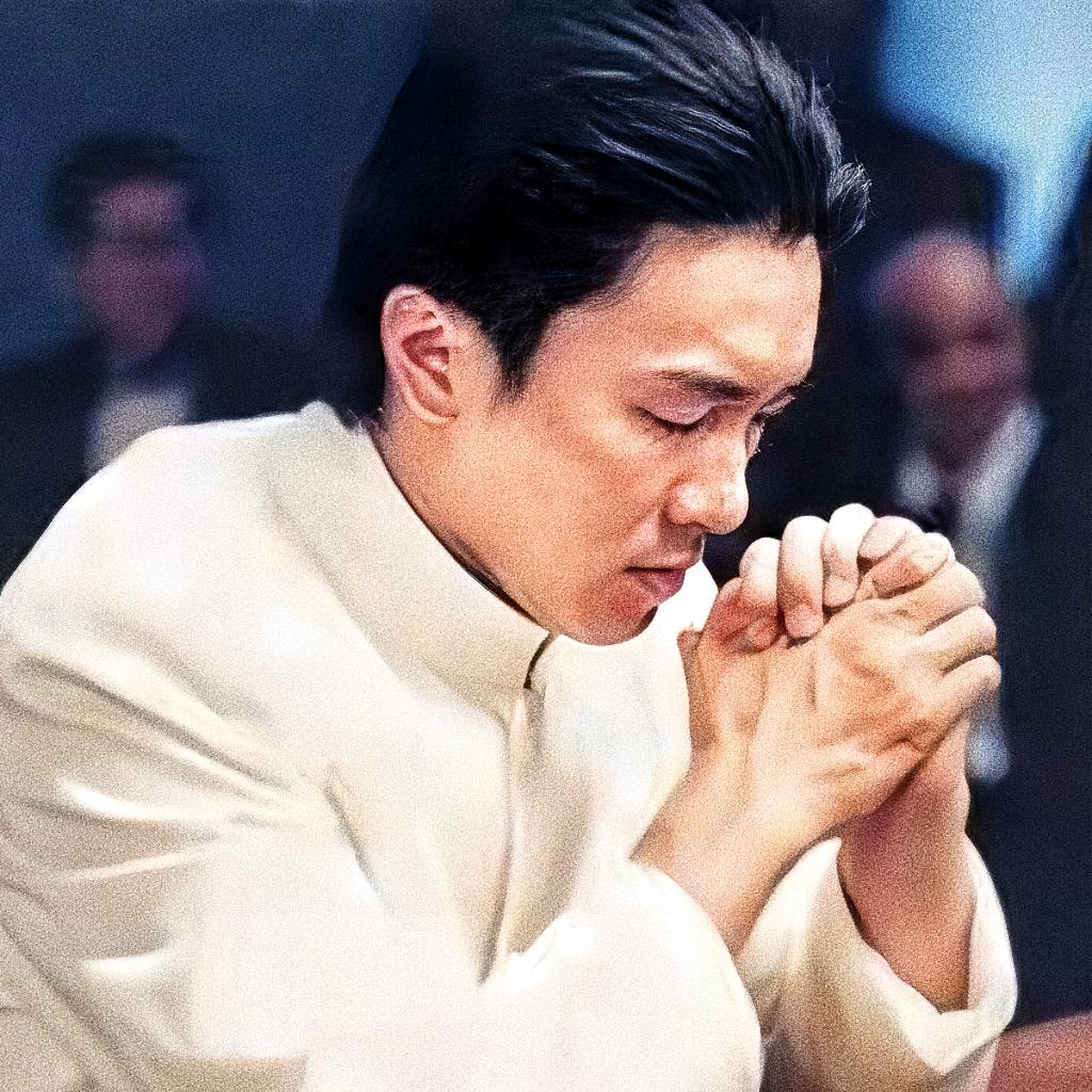 柏然.