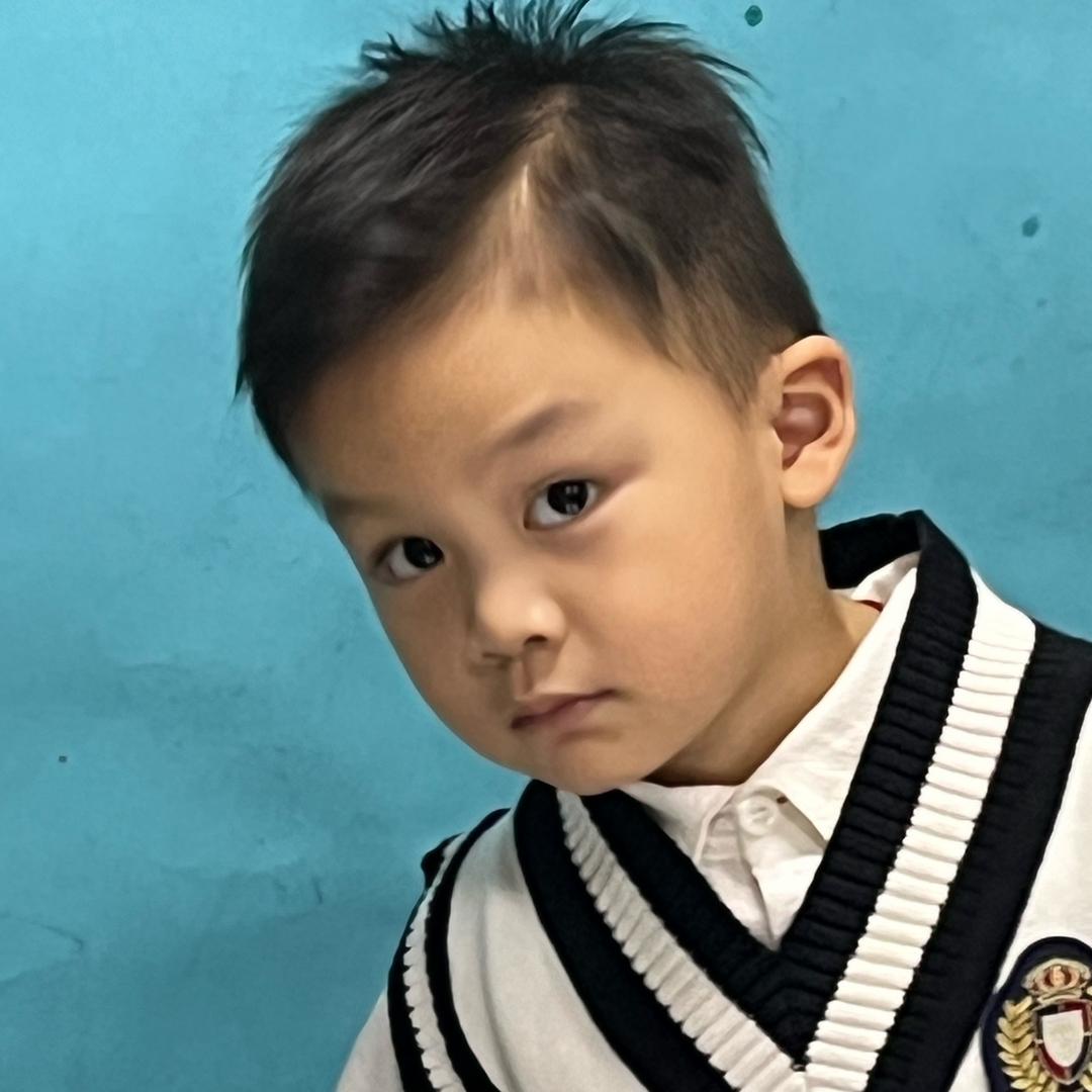 Kiki ℳঞ杨杨得亿ꦿ🔆