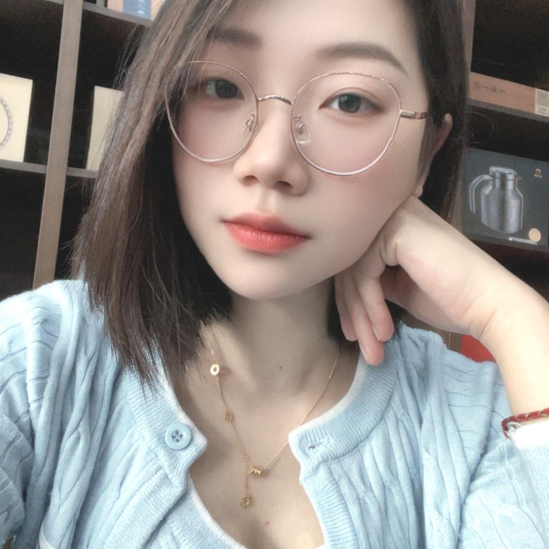草莓熊熊