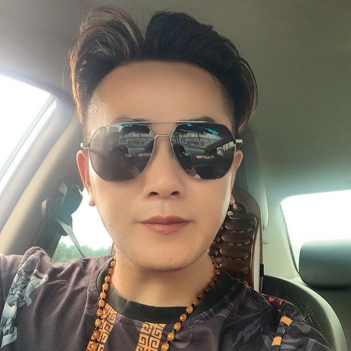小忠哥