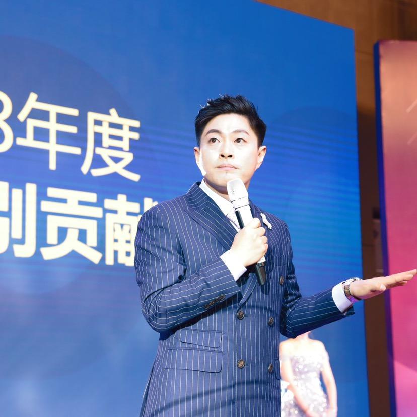 爱哆哆喜饼创始人-普哥