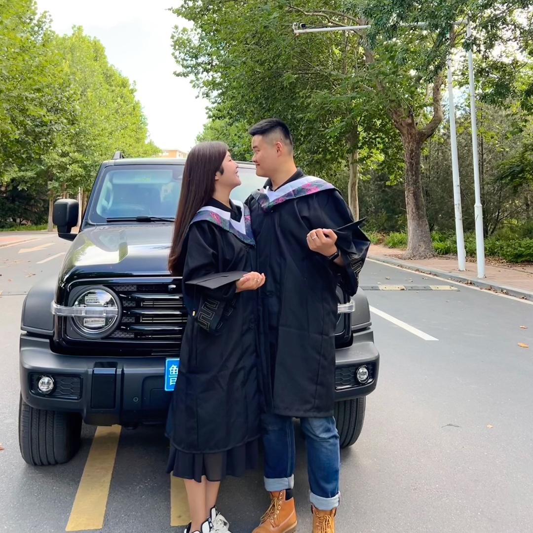 开坦克的溜达李