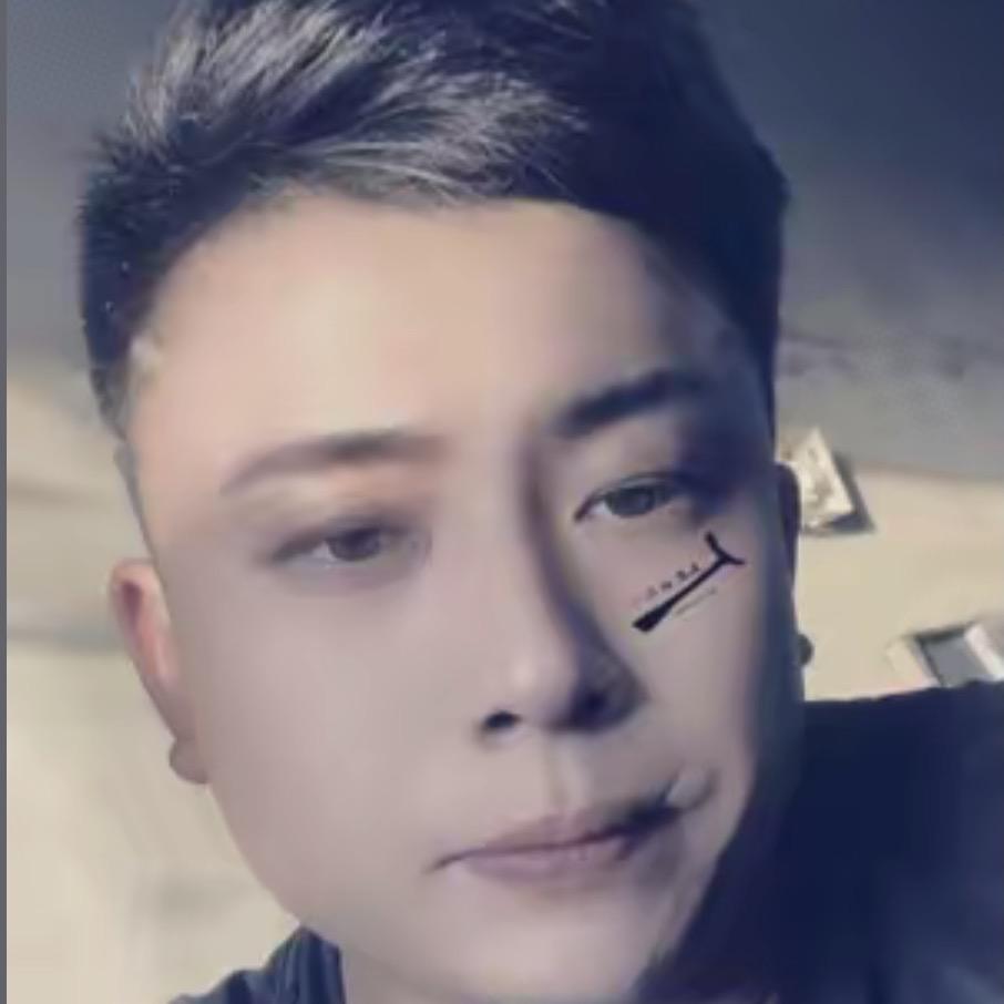官人吖🎶