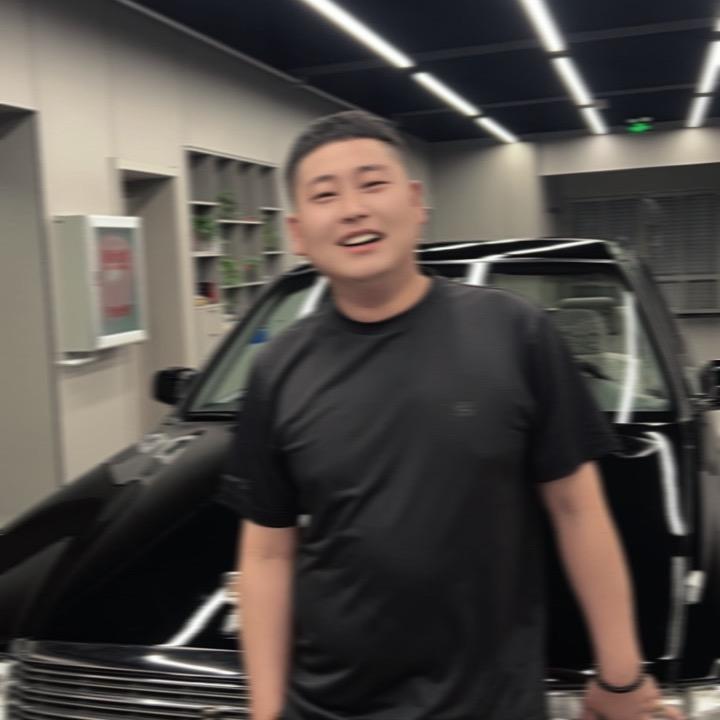 鲨鱼好车·小猴