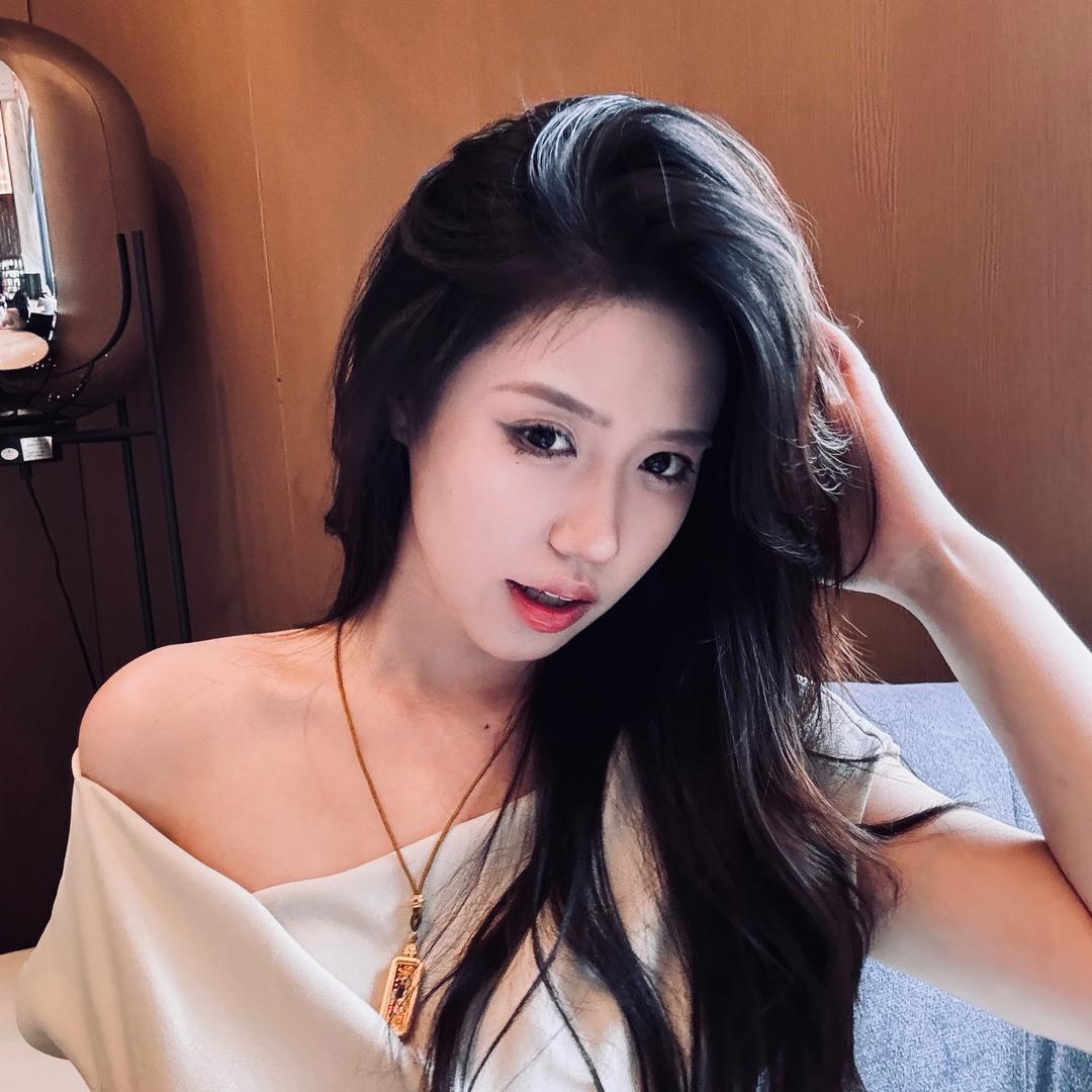王嘉怡