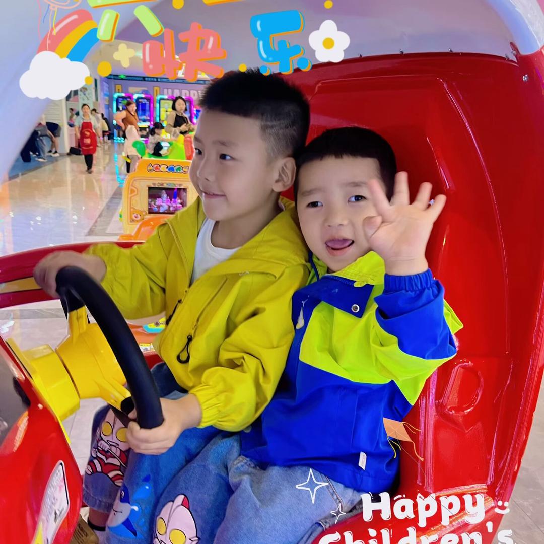 家有神兽（二百万）👦👦