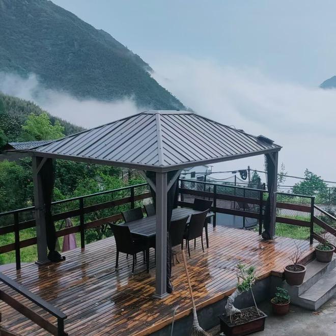 晴空万里，茶盏听风