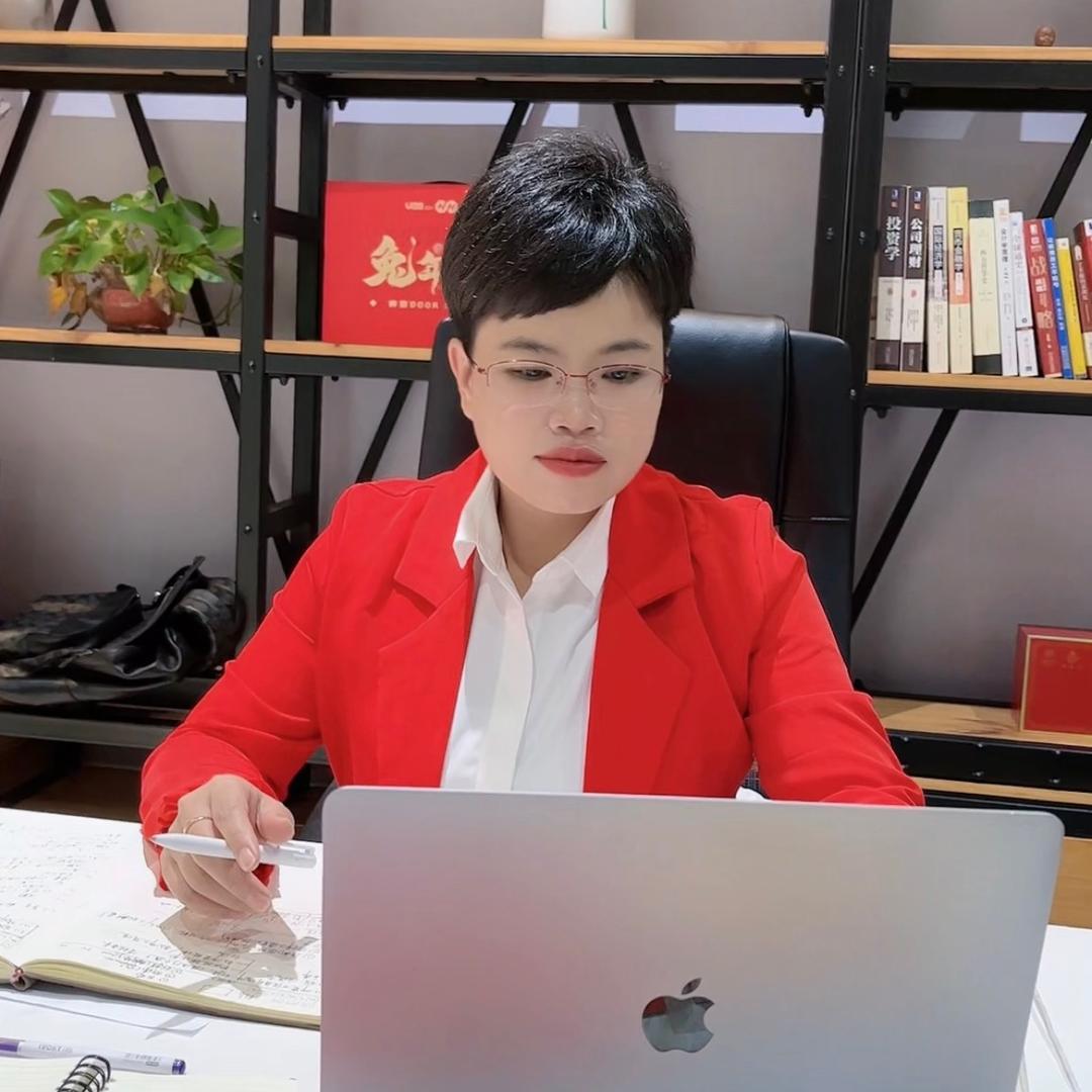韦歌（东恒）家政服务（每晚9点开播）